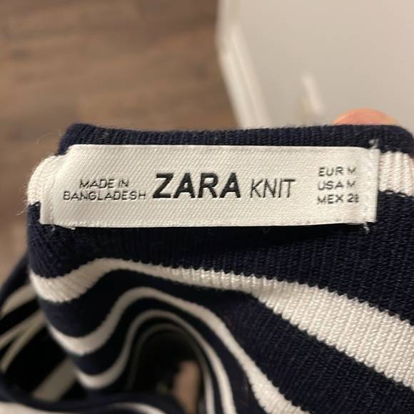 ZARA Striped Cropped Navy Sweater - Picture 3 of 3